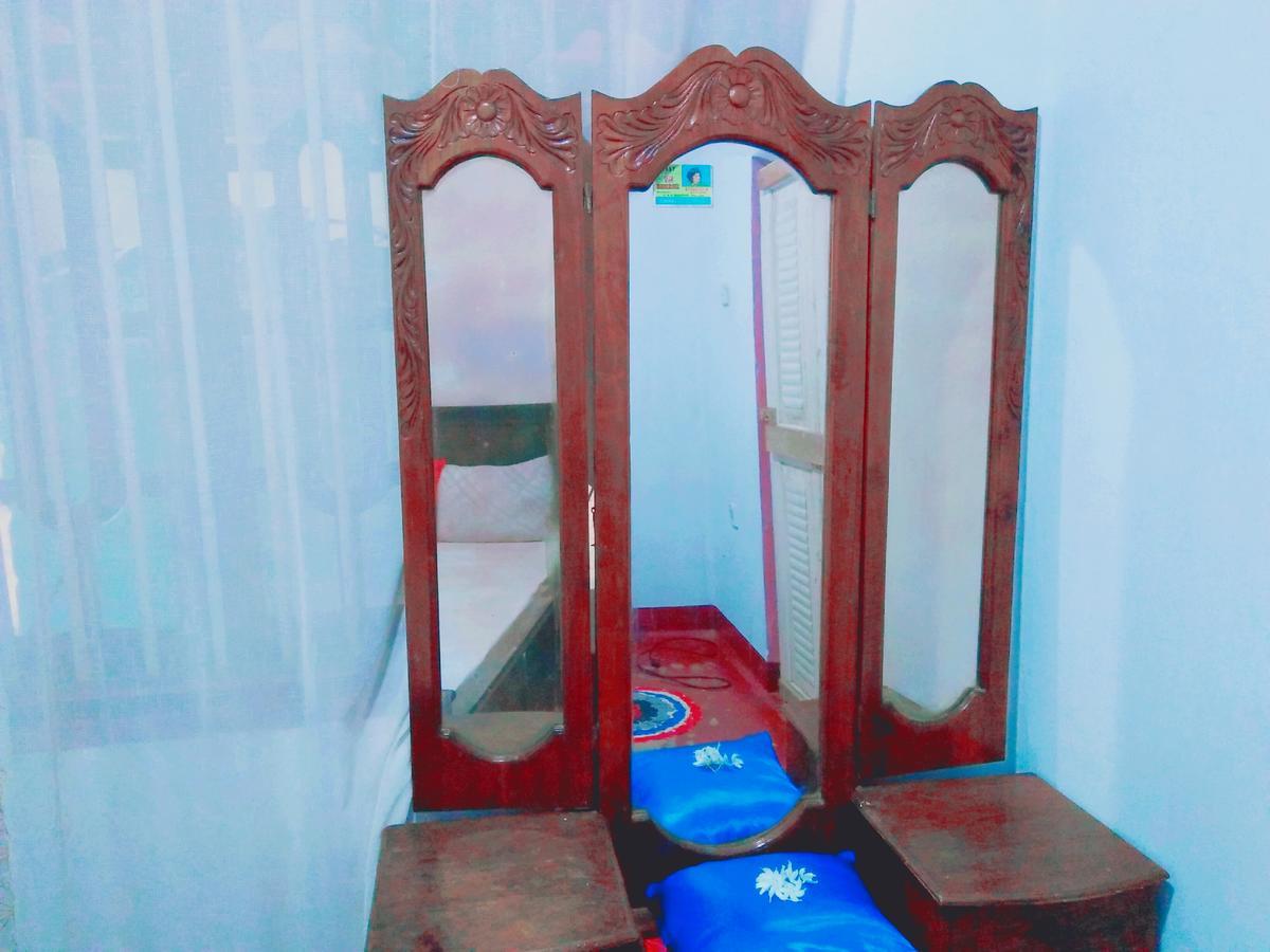 Tharurashmi Sea Pond Villa & Surf Hostel - Hiriketiya Диквелла Экстерьер фото